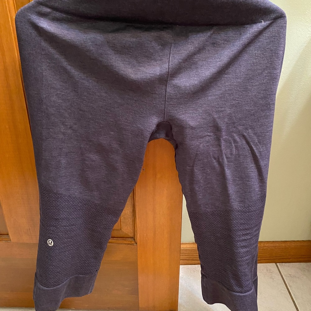 Lululemon Dark Purple size 12 Capris
